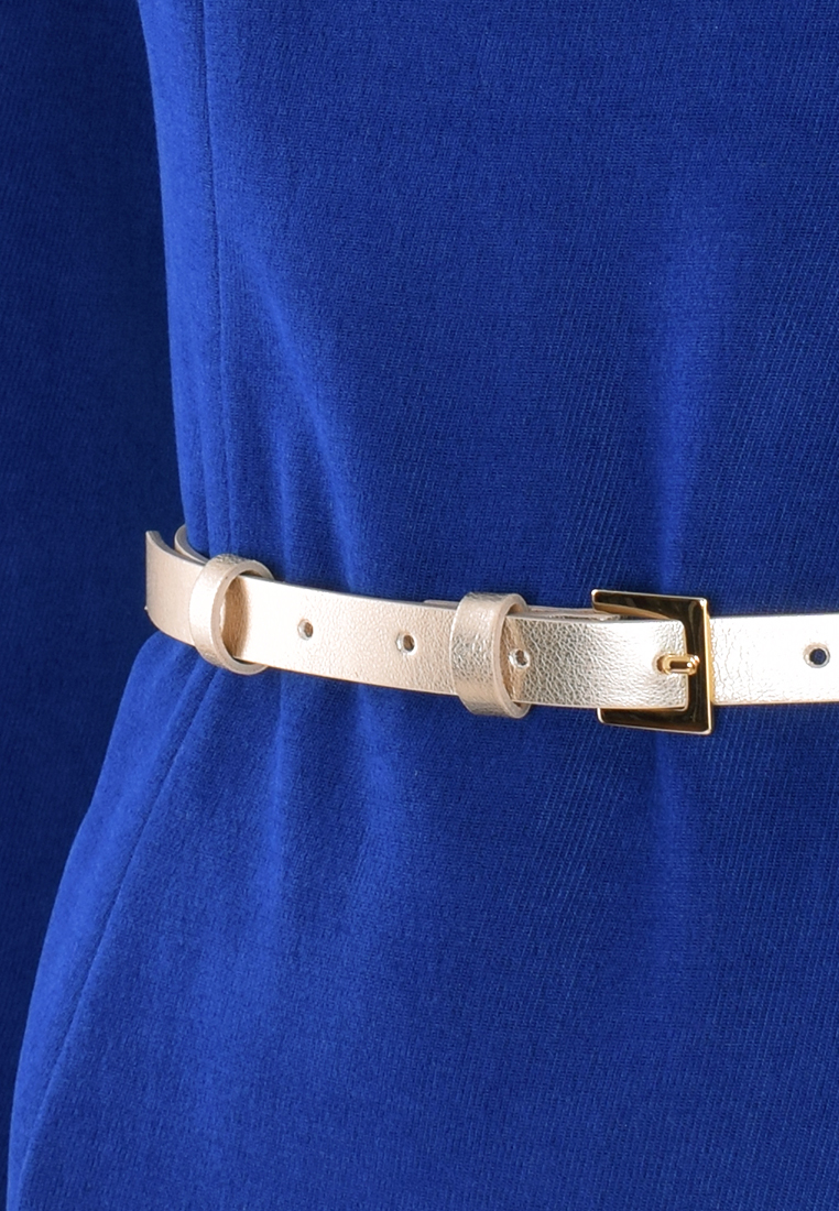 Niebieska sukienka z motywem ważki