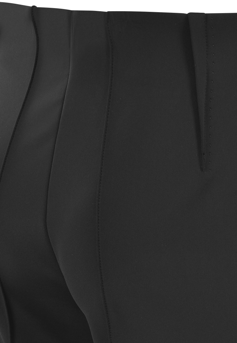 Czarne spodnie z elastycznej tkaniny