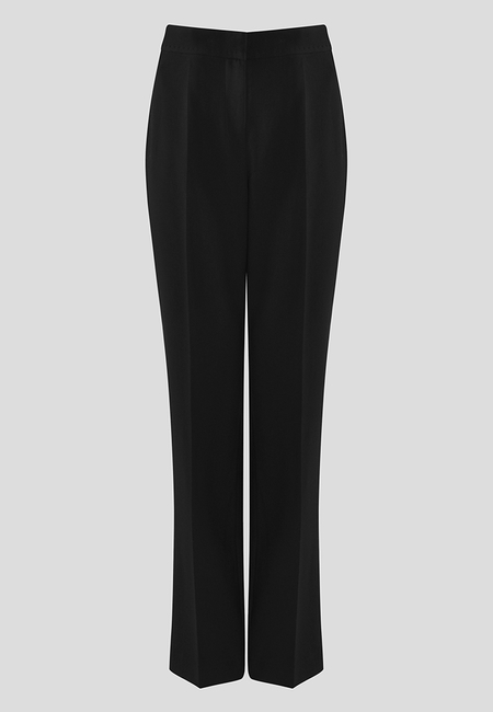 Czarne spodnie z kantem