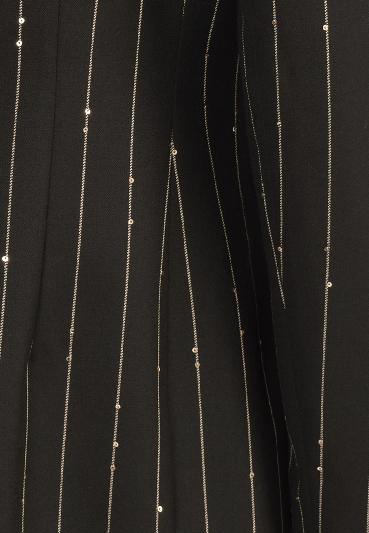 Czarny żakiet z beżowym prążkiem i cekinami