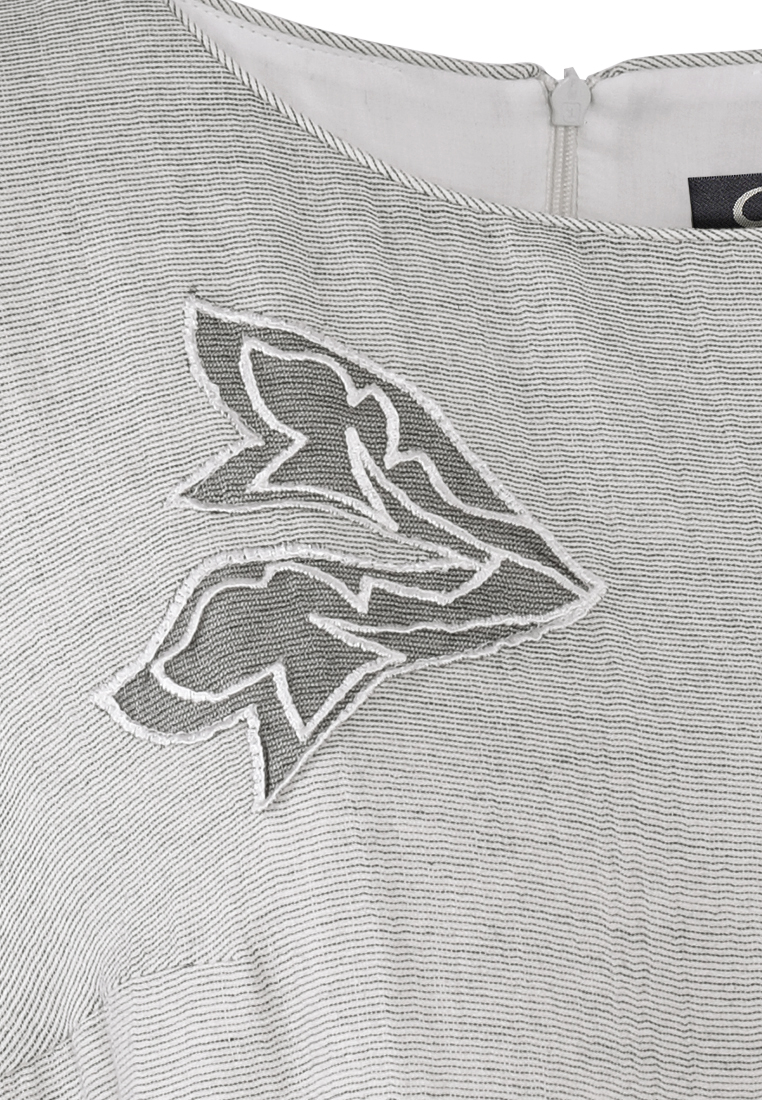 Bawełniana sukienka z aplikacją