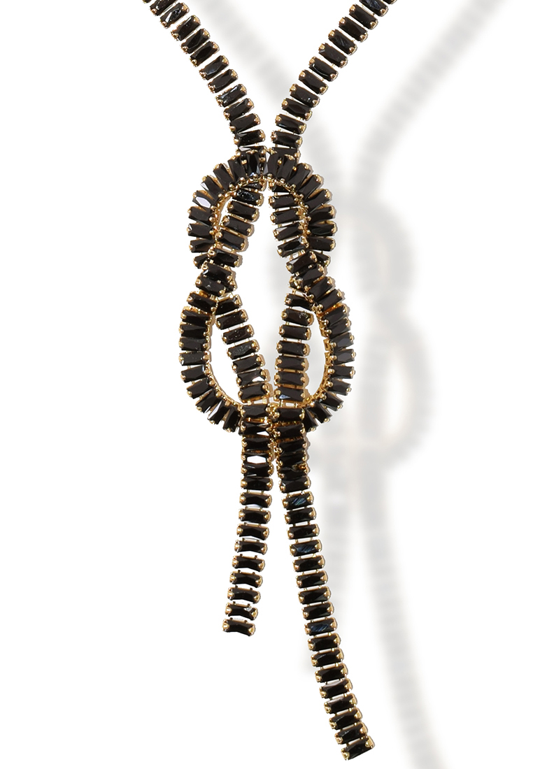 Naszyjnik z ozdobnym wiązaniem