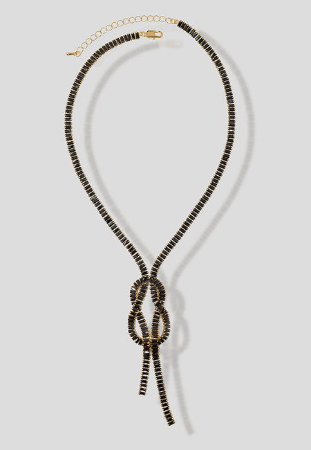 Naszyjnik z ozdobnym wiązaniem