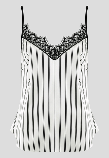 Top z elementami koronki