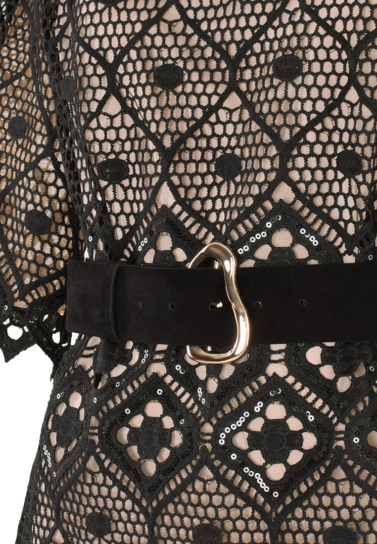 Sukienka z kontrastową podszewką i cekinami