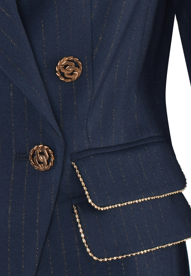 Granatowy żakiet z miedzianymi guzikami