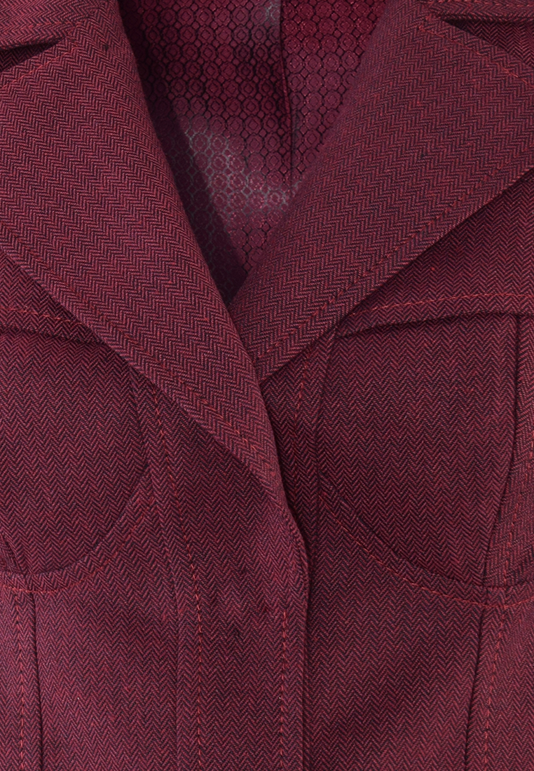Bordowy żakiet z baskinką w drobną jodełkę