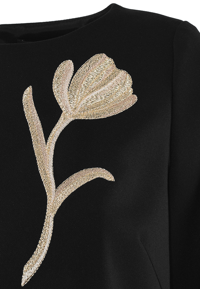 Bluzka z aplikacją kwiatową