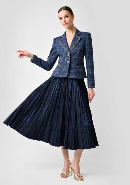 Granatowa spódnica z kreszowanej tkaniny