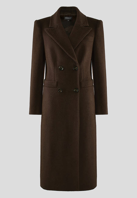 Długi płaszcz w kolorze czekoladowym