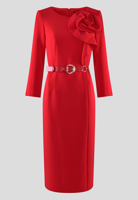 Czerwona sukienka z kwiatem