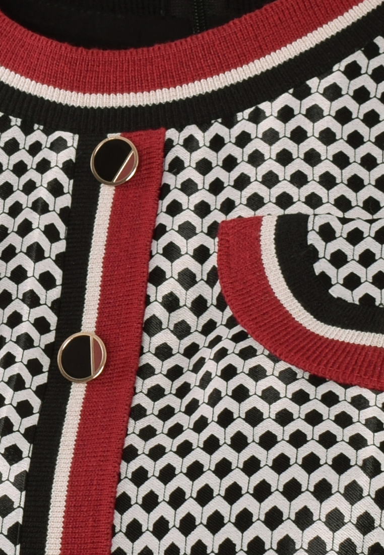 Wiskozowa sukienka z kontrastowym wykończeniem