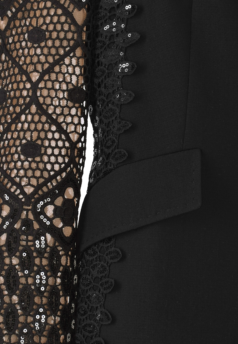 Dłuższy czarny żakiet  z kontrastową podszewką i cekinami