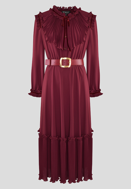 Bordowa sukienka z plisowaniem i żabotem