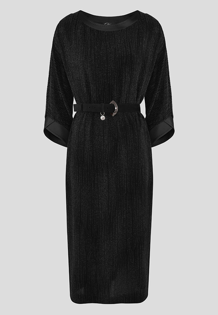 Wizytowa sukienka w kolorze czarnym