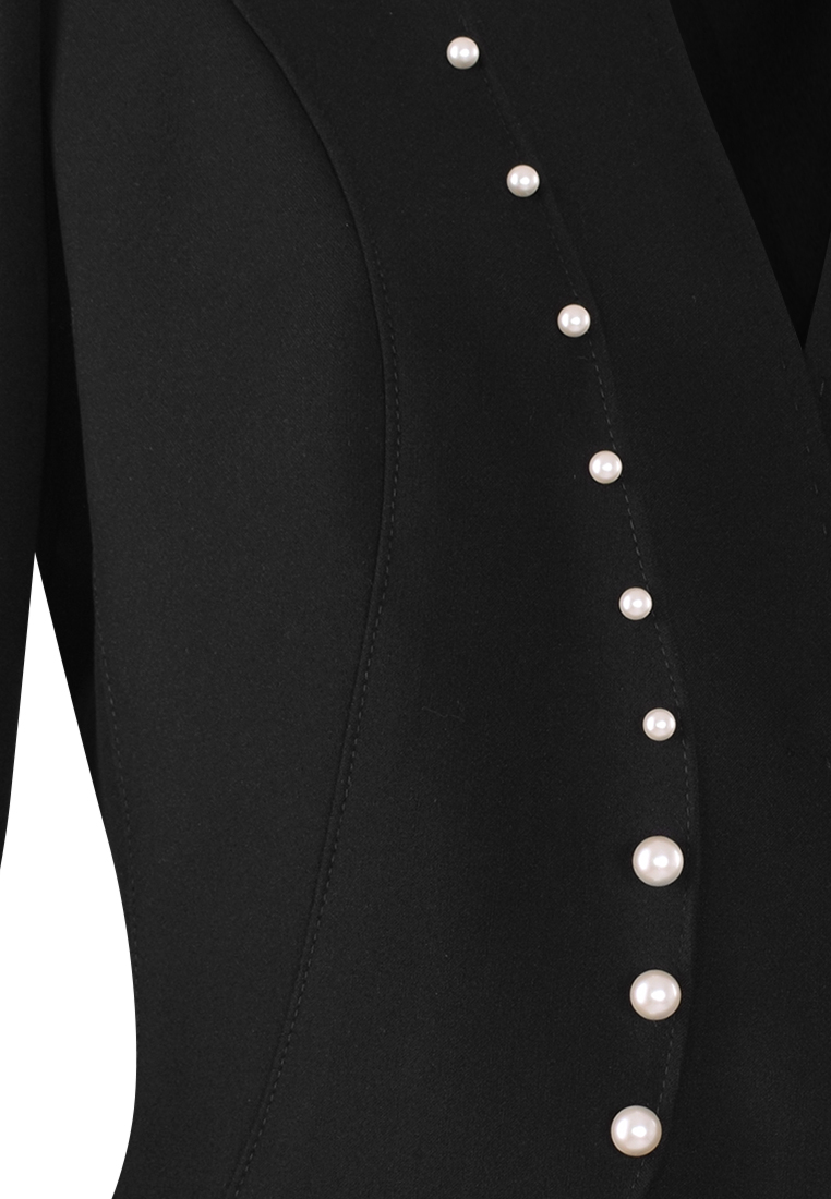 Czarny, wizytowy żakiet z dżetami