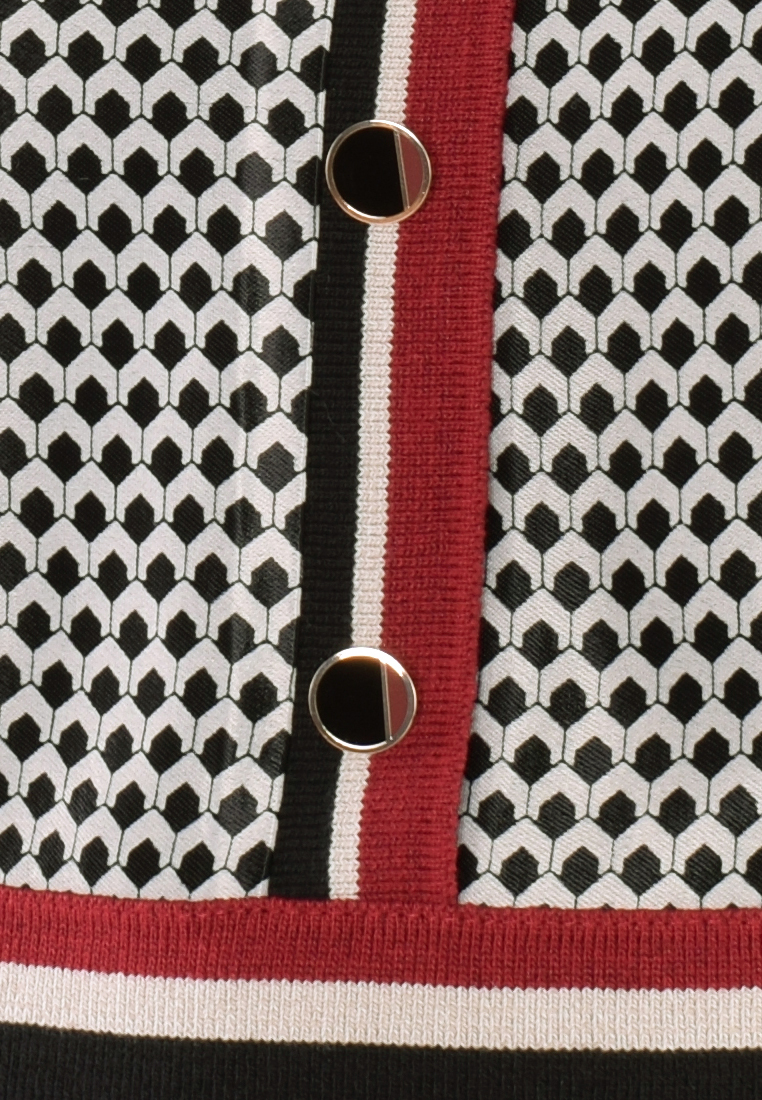 Wiskozowa sukienka z kontrastowym wykończeniem