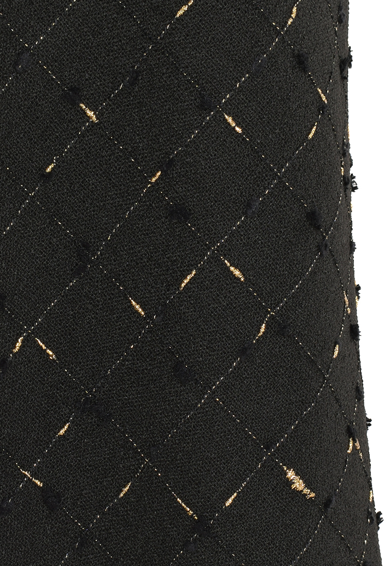 Czarna spódnica ze złotą nitką