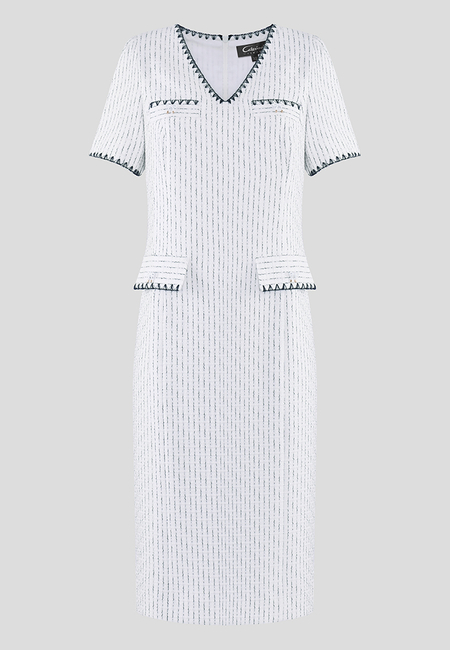 Sukienka w granatowy prążek