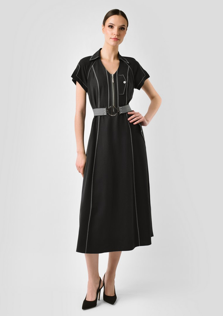 Czarna sukienka z kieszeniami