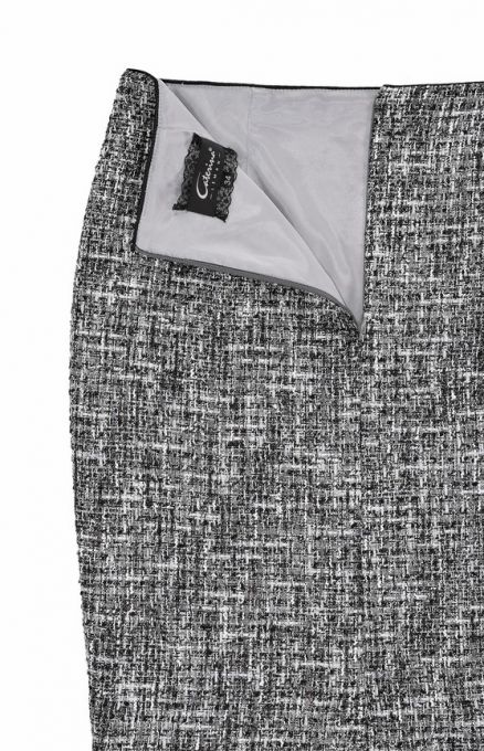 Ołówkowa spódnica z tkaniny typu Chanel