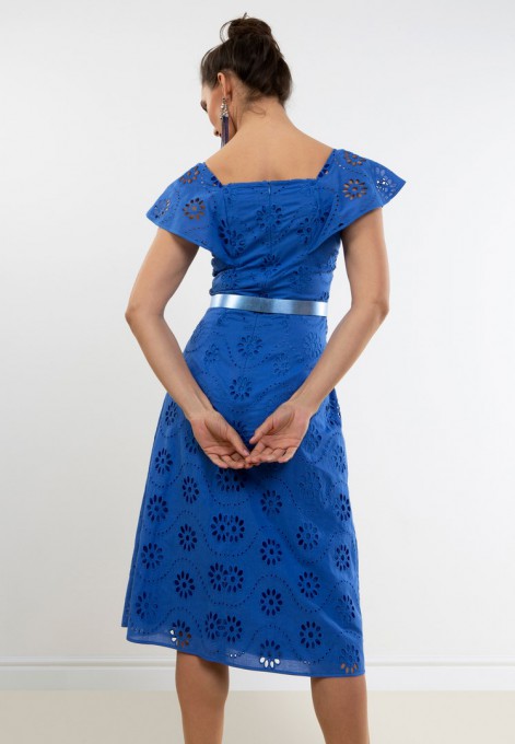 Bawełniana sukienka z tkaniny haftowanej