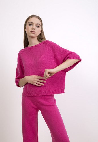 Wełniany sweter w kolorze różowym