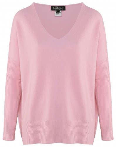 Różowy sweter z wysokogatunkowej przędzy
